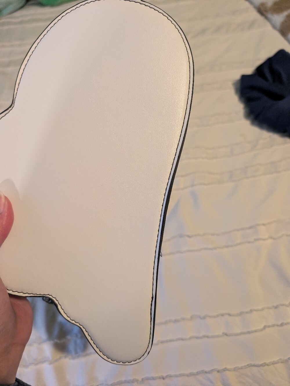 Cowboy Hat-Shaped Shoulder Bag in White and Black (3 For $25⭐) - Picture 8 of 10